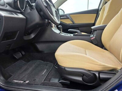 2012 Mazda MAZDA3 i Touring