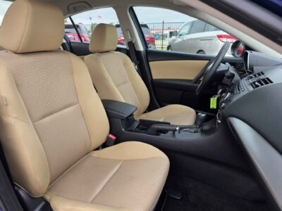 2012 Mazda MAZDA3 i Touring