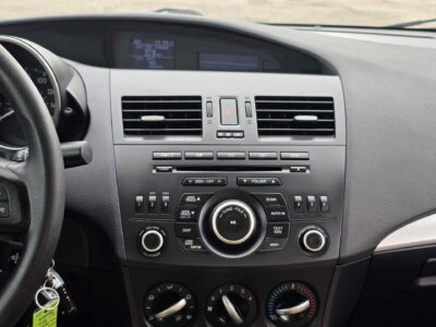 2012 Mazda MAZDA3 i Touring