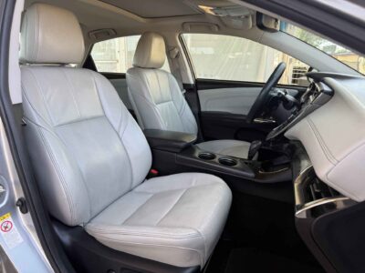 2016 Toyota Avalon XLE LOW MILES!
