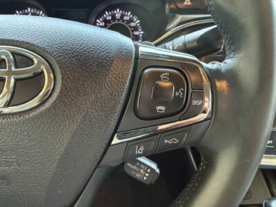 2016 Toyota Avalon XLE LOW MILES!