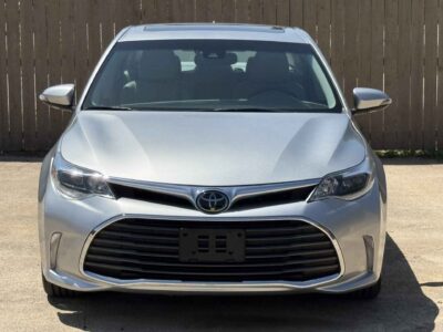2016 Toyota Avalon XLE LOW MILES!