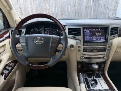 2013 Lexus LX 570 Sport Utility