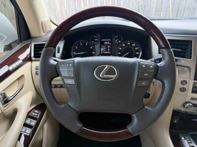 2013 Lexus LX 570 Sport Utility