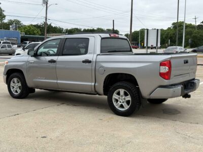 2016 Toyota Tundra SR5