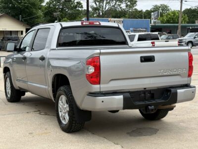 2016 Toyota Tundra SR5