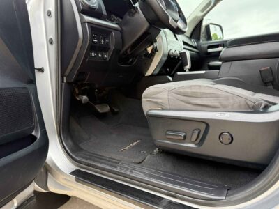 2016 Toyota Tundra SR5