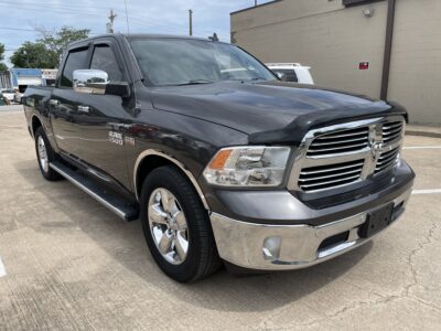 2017 RAM 1500 SLT Crew Cab SWB 2WD