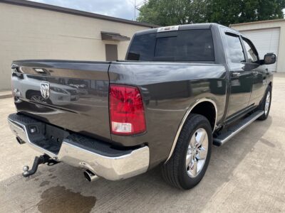 2017 RAM 1500 SLT Crew Cab SWB 2WD
