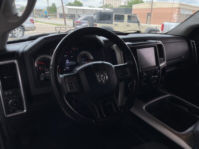 2017 RAM 1500 SLT Crew Cab SWB 2WD