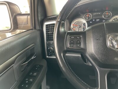 2017 RAM 1500 SLT Crew Cab SWB 2WD