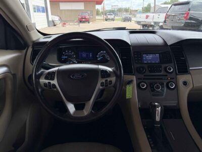 2013 Ford Taurus SEL