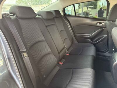 2015 Mazda MAZDA3 i Touring