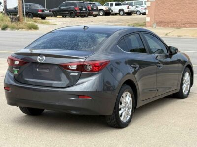 2015 Mazda MAZDA3 i Touring