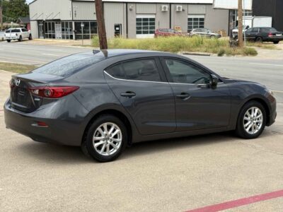 2015 Mazda MAZDA3 i Touring