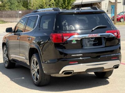 2017 GMC Acadia Denali