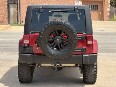 2012 Jeep Wrangler Unlimited Sahara 4WD
