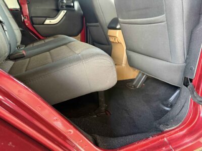 2012 Jeep Wrangler Unlimited Sahara 4WD