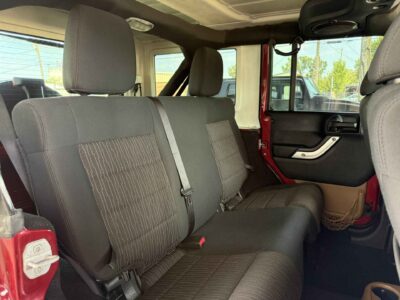 2012 Jeep Wrangler Unlimited Sahara 4WD
