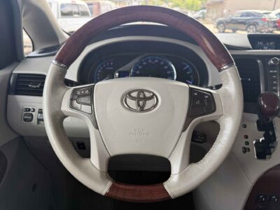 2012 Toyota Sienna Limited