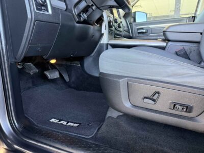 2017 RAM 1500 SLT 4WD