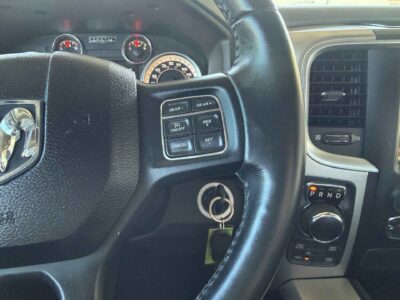 2017 RAM 1500 SLT 4WD
