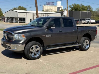 2017 RAM 1500 SLT 4WD