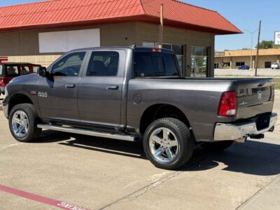2017 RAM 1500 SLT 4WD