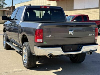 2017 RAM 1500 SLT 4WD