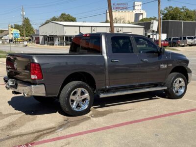 2017 RAM 1500 SLT 4WD