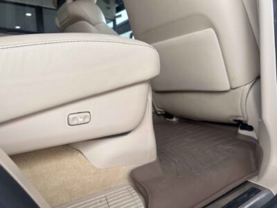 2013 Lexus LX 570 Sport Utility
