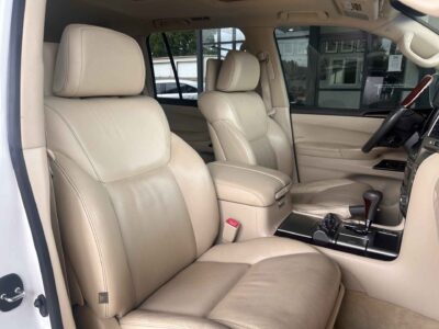 2013 Lexus LX 570 Sport Utility