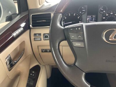 2013 Lexus LX 570 Sport Utility