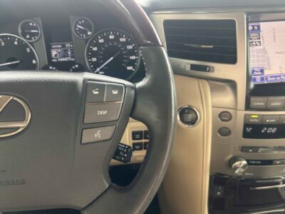 2013 Lexus LX 570 Sport Utility